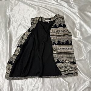 Vintage black and cream pattern